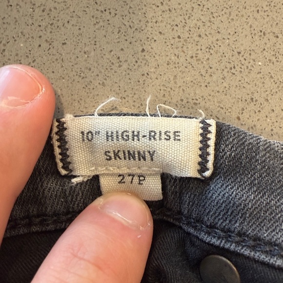 MADEWELL Women's 10" High-Rise Skinny Jeans Size 27P In Berkeley Black - Picture 7 of 7